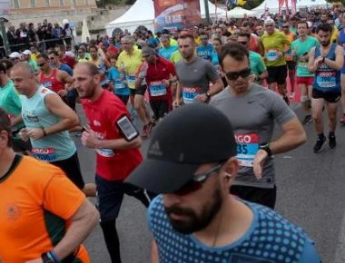 Κυκλοφοριακές ρυθμίσεις την Κυριακή σε πολλούς δήμους της Αττικής λόγω αγώνα δρόμου